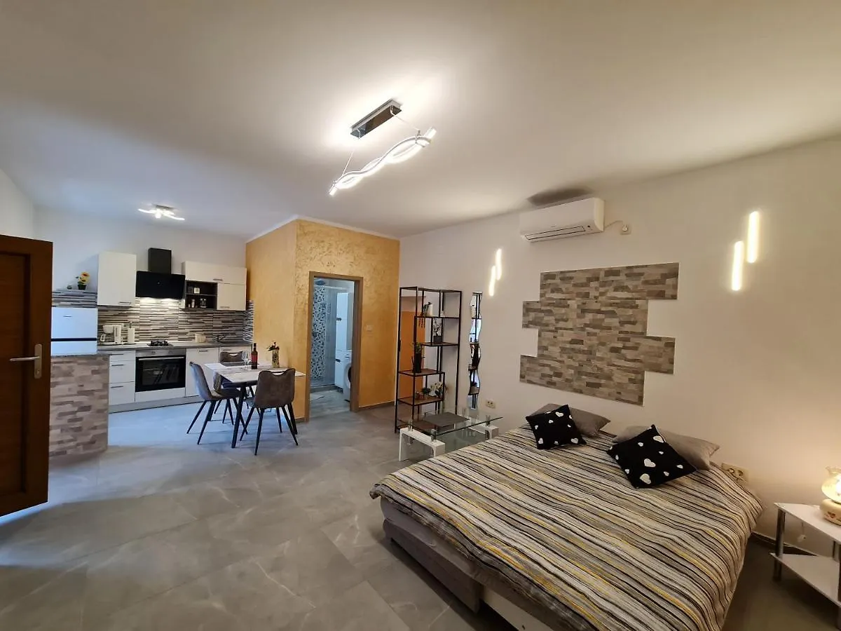 Studio Apartman D&D Brsec