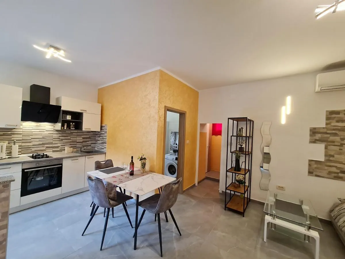 Studio Apartman D&D Brsec Apartment