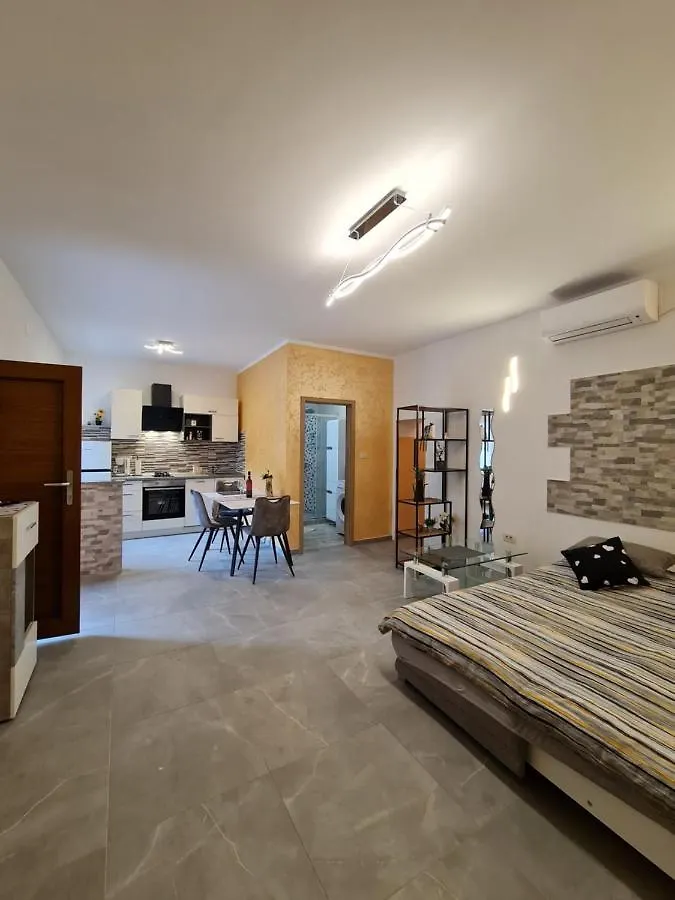 Apartment Studio Apartman D&D Brsec