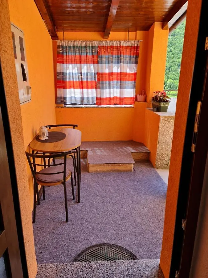 Studio Apartman D&D Brsec 0*,